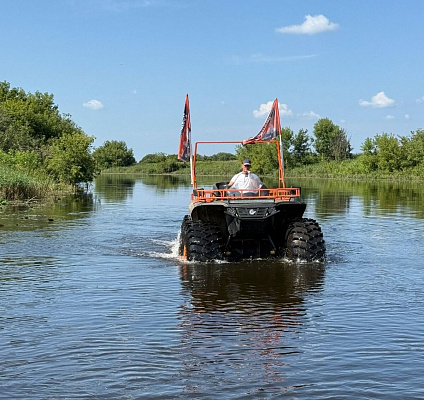 Прокат квадроциклов летом в Суздале. Сервис Ultra Подарки. Подарочный сертификат на прокат квадроциклов летом и зимой в Суздале. Закажите катание на квадроциклах недорого и наслаждайтесь активным отдыхом с друзьями. Выбирайте живописные маршруты для езды на квадроциклах. Сервис UltraPodarki.ru 8800-505-9530. Катание на квадроциклах, Прокат квадроциклов, езда на квадроцикле, прокат квадроциклов Суздаль, катание на квадроциклах Суздаль, Катание на квадроциклах летом, Катание на квадроциклах зимой, Сертификат на катание на квадроциклах 


