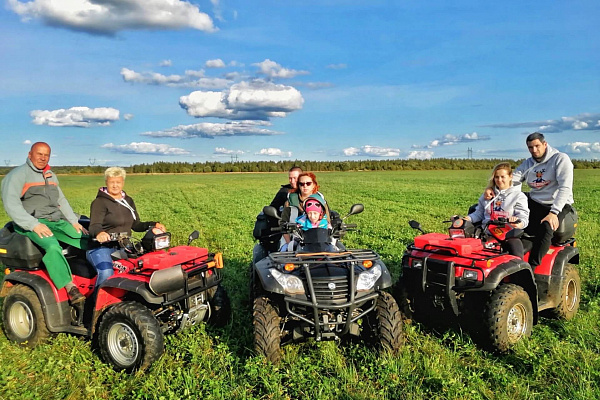 Катание на квадроциклах в Суздале. Сервис Ultra Подарки. Подарочный сертификат на катание на квадроциклах в Суздале. Закажите катание на квадроциклах недорого и наслаждайтесь активным отдыхом с друзьями. Выбирайте живописные маршруты для езды на квадроциклах. Сервис UltraPodarki.ru 8800-505-9530. Катание на квадроциклах, Прокат квадроциклов, езда на квадроцикле, прокат квадроциклов Суздаль, катание на квадроциклах Суздаль, Катание на квадроциклах зимой, Катание на квадроциклах летом, Сертификат на катание на квадроциклах 

