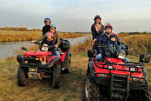 Катание на квадроциклах в Суздале. Сервис Ultra Подарки. Подарочный сертификат на катание на квадроциклах в Суздале. Закажите катание на квадроциклах недорого и наслаждайтесь активным отдыхом с друзьями. Выбирайте живописные маршруты для езды на квадроциклах. Сервис UltraPodarki.ru 8800-505-9530. Катание на квадроциклах, Прокат квадроциклов, езда на квадроцикле, прокат квадроциклов Суздаль, катание на квадроциклах Суздаль, Катание на квадроциклах зимой, Катание на квадроциклах летом, Сертификат на катание на квадроциклах 

