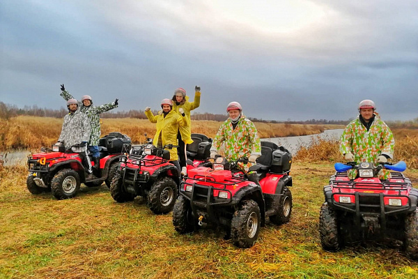 Катание на квадроциклах в Суздале. Сервис Ultra Подарки. Подарочный сертификат на катание на квадроциклах в Суздале. Закажите катание на квадроциклах недорого и наслаждайтесь активным отдыхом с друзьями. Выбирайте живописные маршруты для езды на квадроциклах. Сервис UltraPodarki.ru 8800-505-9530. Катание на квадроциклах, Прокат квадроциклов, езда на квадроцикле, прокат квадроциклов Суздаль, катание на квадроциклах Суздаль, Катание на квадроциклах зимой, Катание на квадроциклах летом, Сертификат на катание на квадроциклах 

